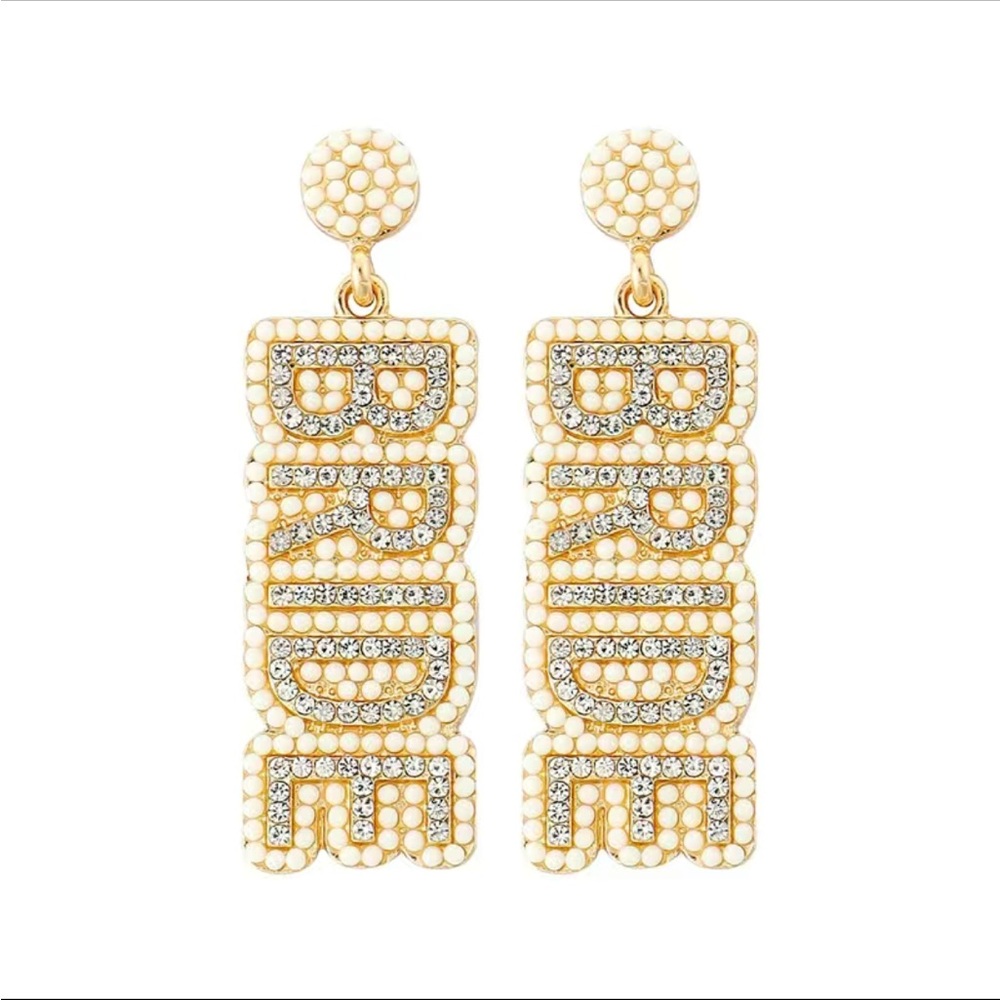 NWT Pearl White Bride Earrings